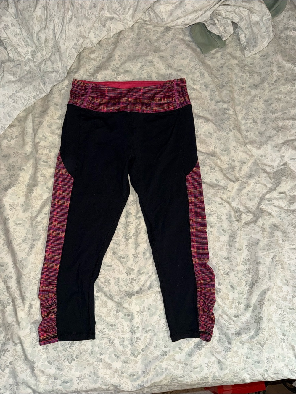 Kyodan Black Leggings with Pink Patterned Side Panels